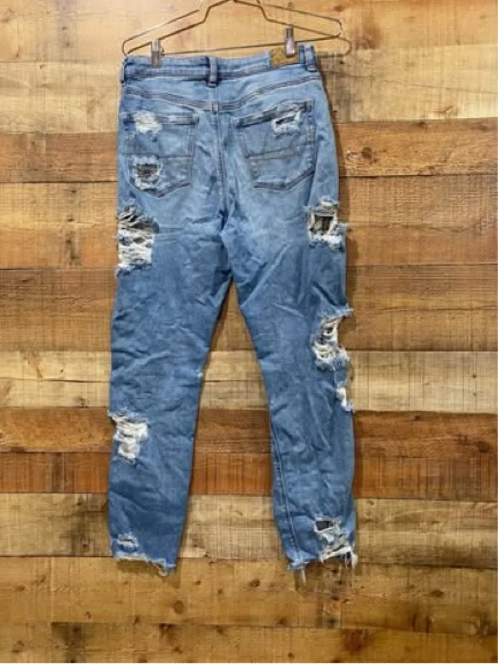 American Eagle Outfitters Light Blue Ripped Skinny Jeans Size 8 - Picture 2 of 5